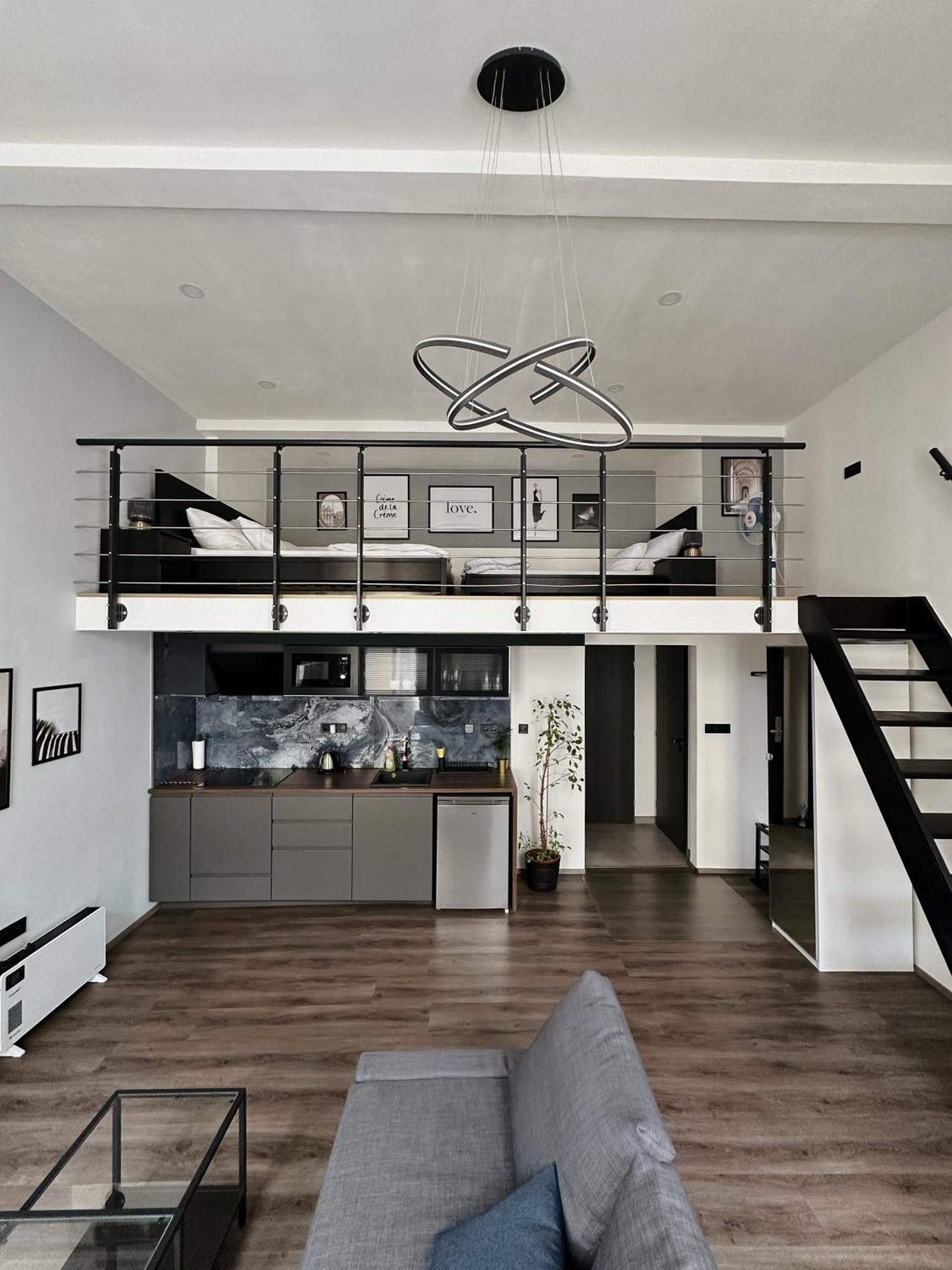 Contemporary Jindrisska Apartment Прага Экстерьер фото